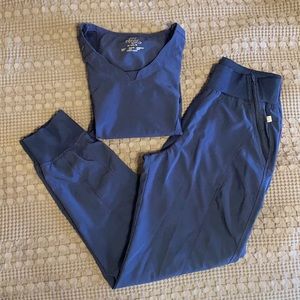 Cherokee infinity scrub set.